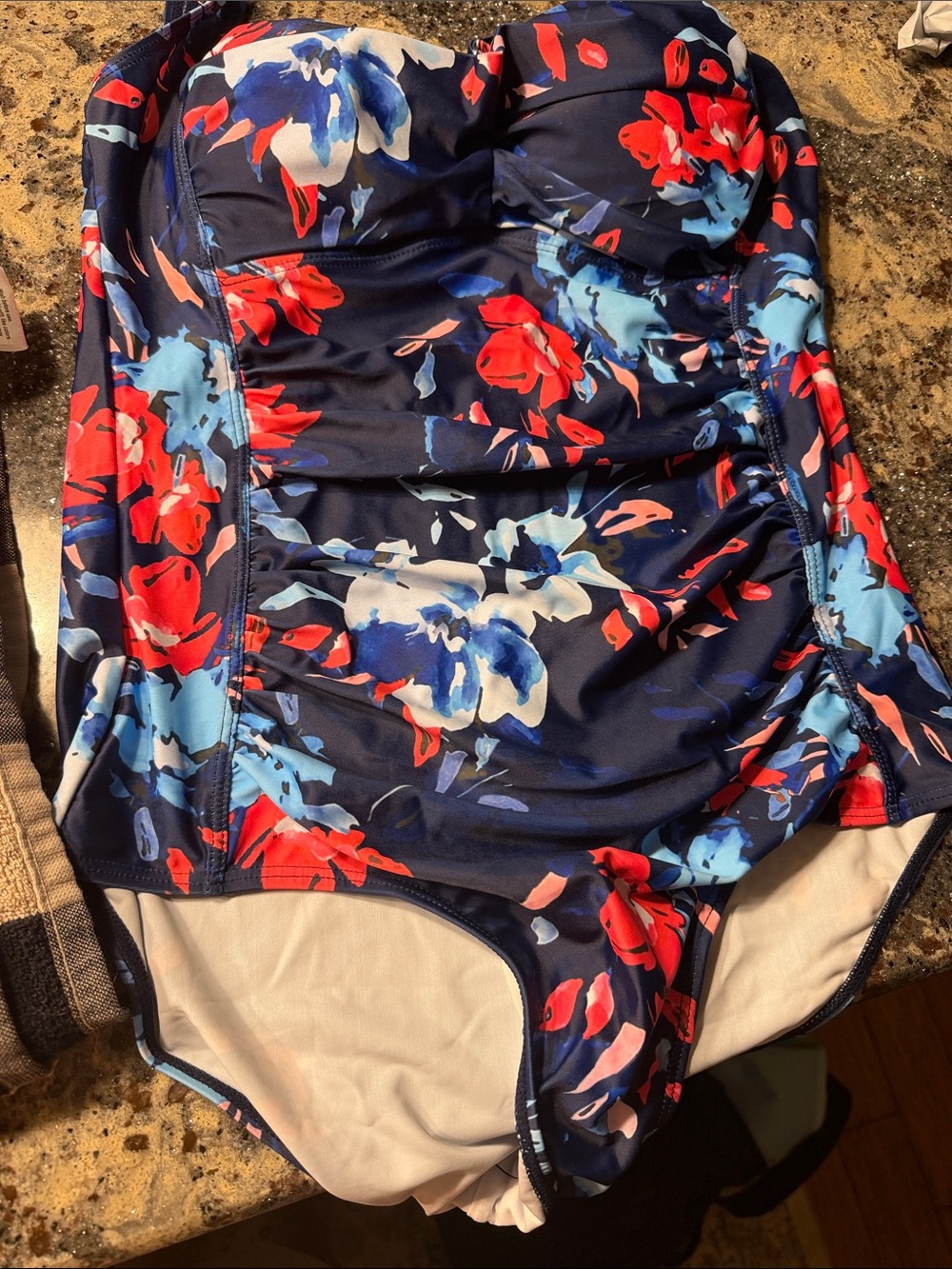 Cupshe Navy Floral Strapless One-Piece Swimsuit with Red & Light Blue Flowers